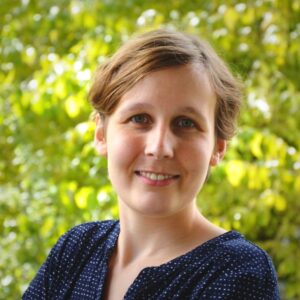 Dr Anne Ries
